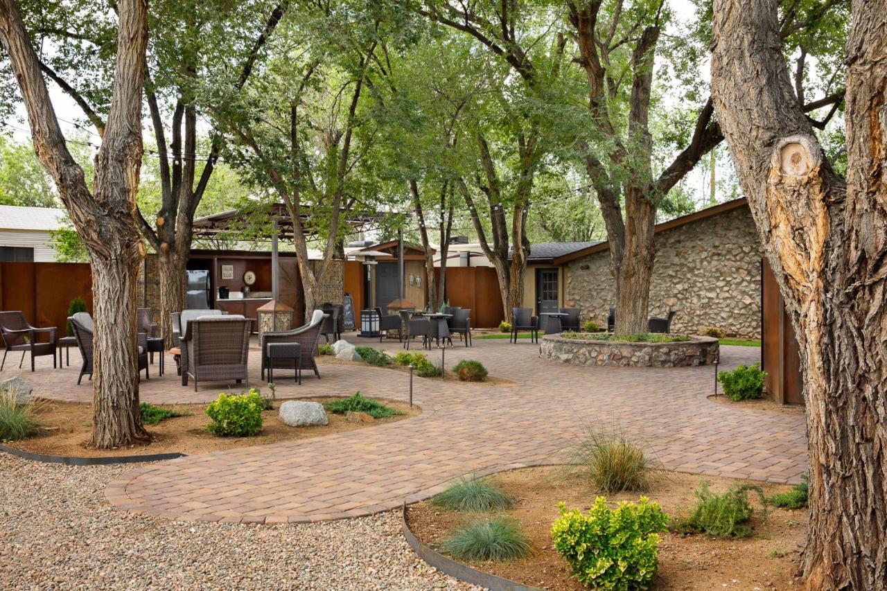 Primrose Inn & Suites Chino Valley Exterior photo